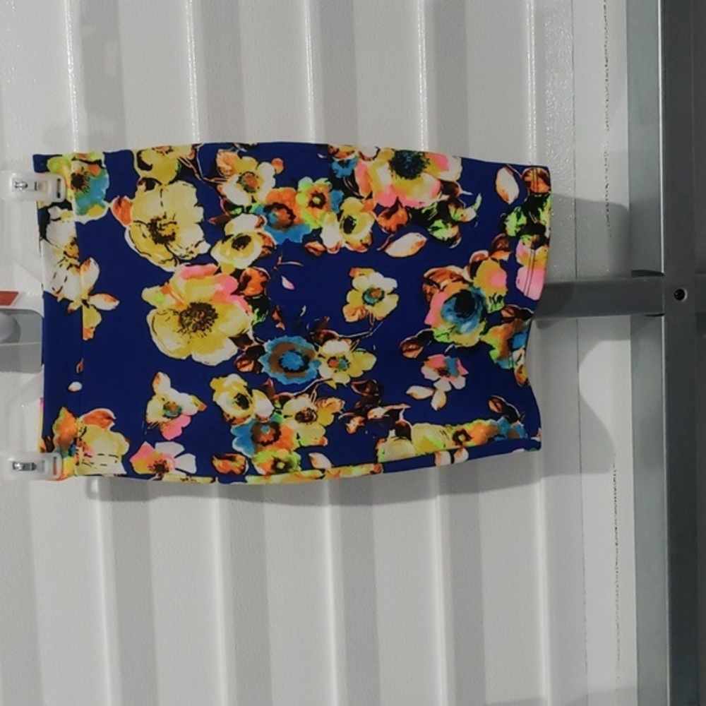 Top 10 brand skirt  floral pattern size small‎